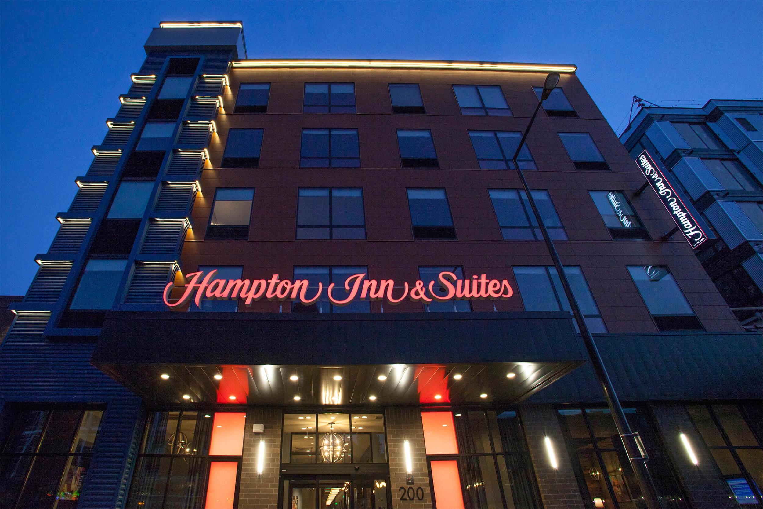 Raymond Management Company Hampton Inn & Suites – St. Paul Downtown